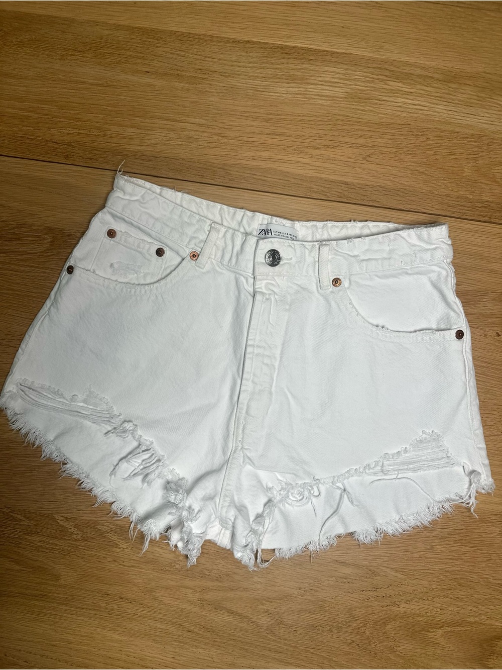 ZARA White Distressed High-Rise Denim Shorts